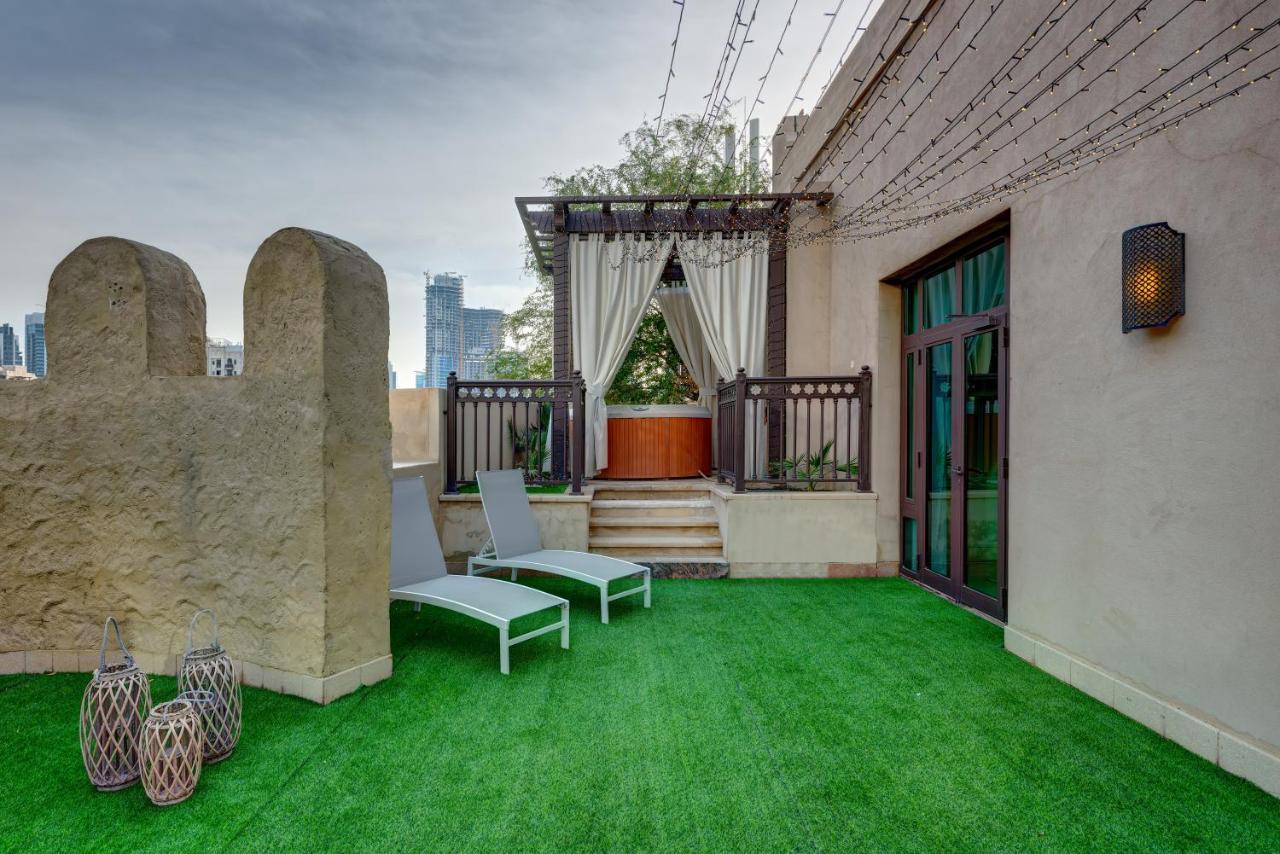 Durrani Homes - Unique Garden Apt At Souk Al Bahar Besides Dubai Mall & Burjkhalifa With Private Jaccuzi Dış mekan fotoğraf